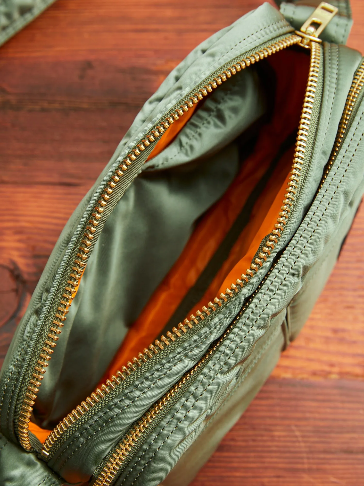 "Tanker" Shoulder Bag (S) in Sage Green