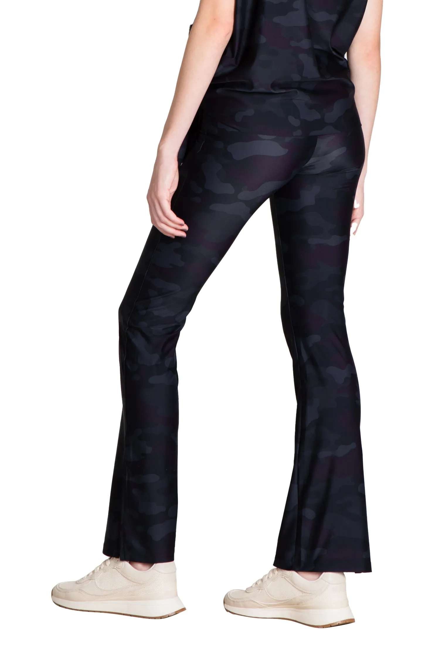The Cropped Sport Pants - Grey Camo